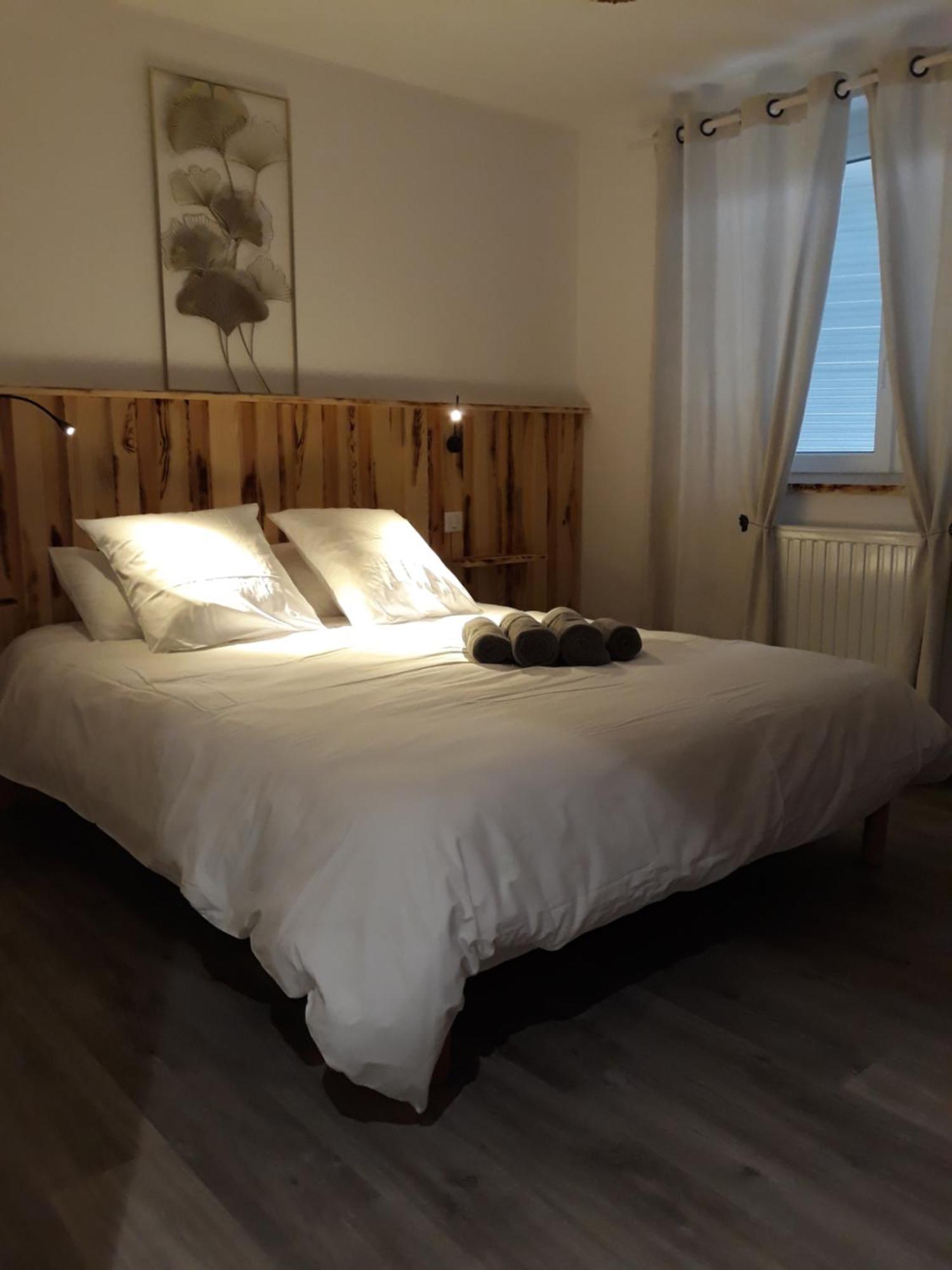 Grand Gite Des Pins Chaumousey Bagian luar foto